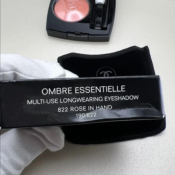 CHANEL Ombre Essentielle Satin Eyeshadow -Coral Pink (822 Rose In Hand) Sold Out - Picture 12 of 17